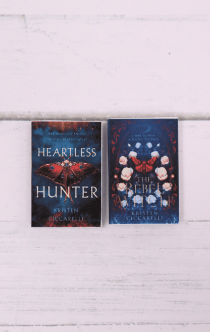 Mini Books - The Crimson Moth