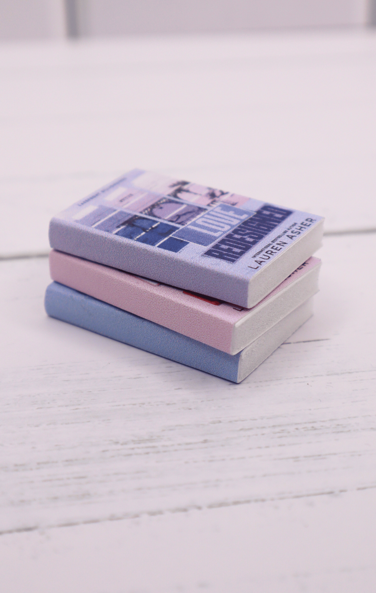 Mini Books - Lakefront Billionaires