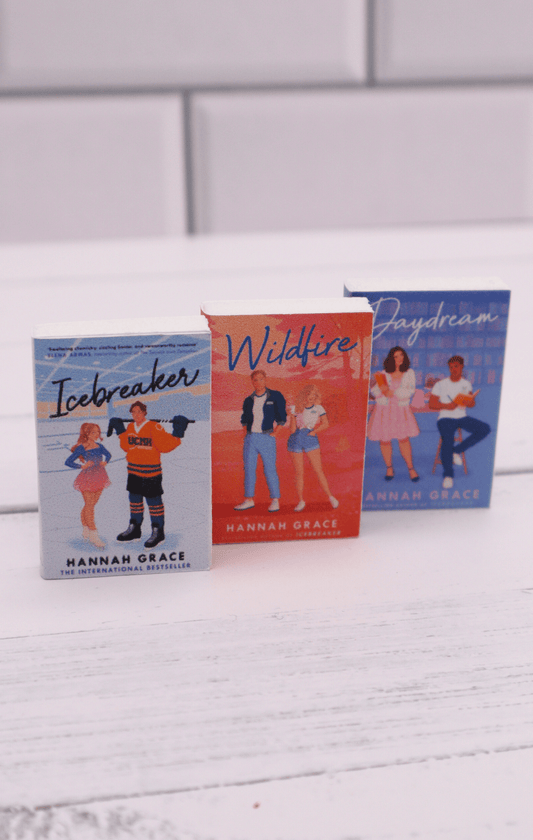 Mini Books - Maple Hills